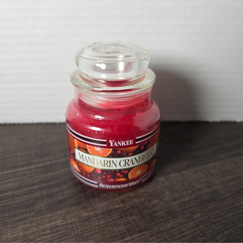 Yankee Candle- MANDARIN CRANBERRY -Discontinued. BLACK BAND. Housewarmer. RARE.